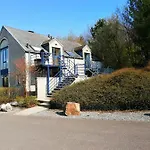 Durbuy, Ses Ruelles Pittoresques Et Sa Gastronomie *